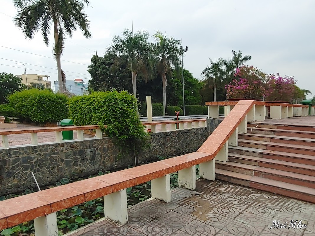 Tượng đài Chiến thắng Long An