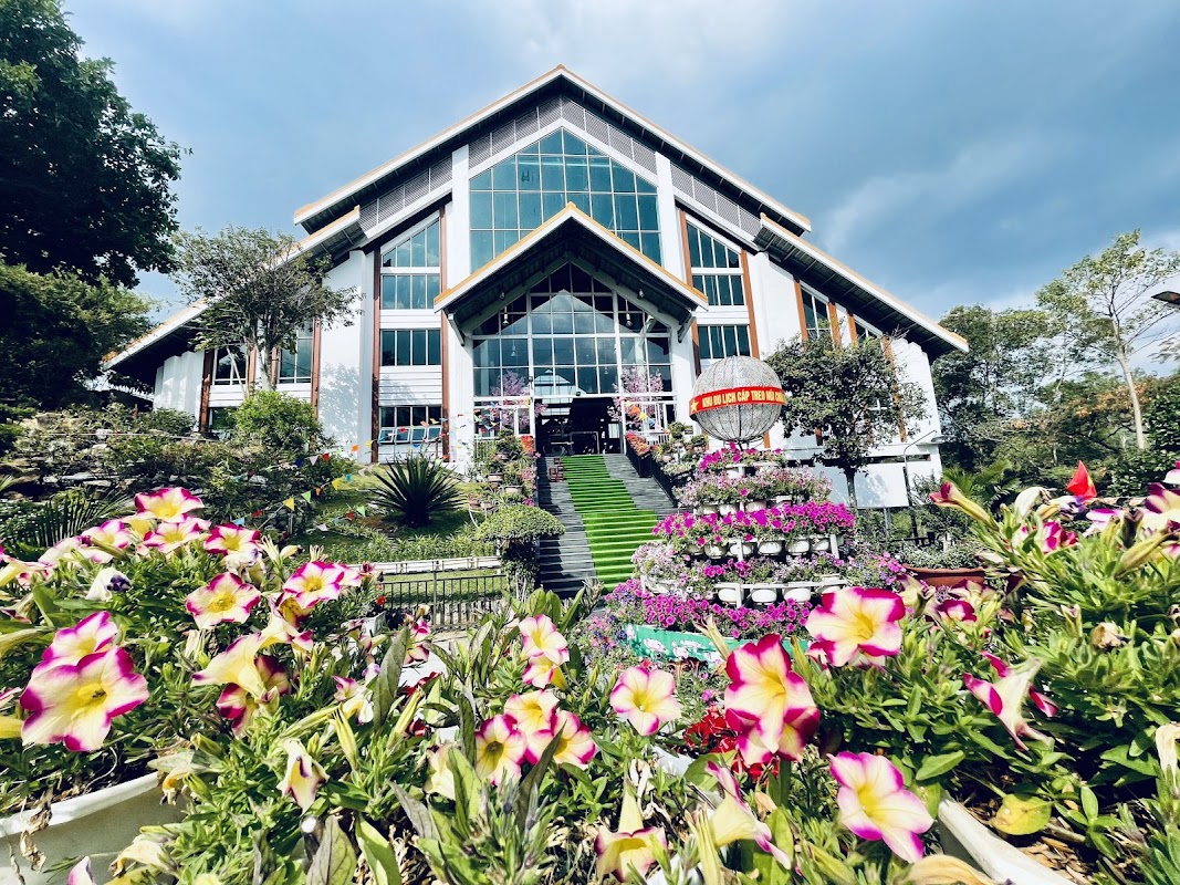 Khu Du Lịch Cáp Treo Núi Chứa Chan