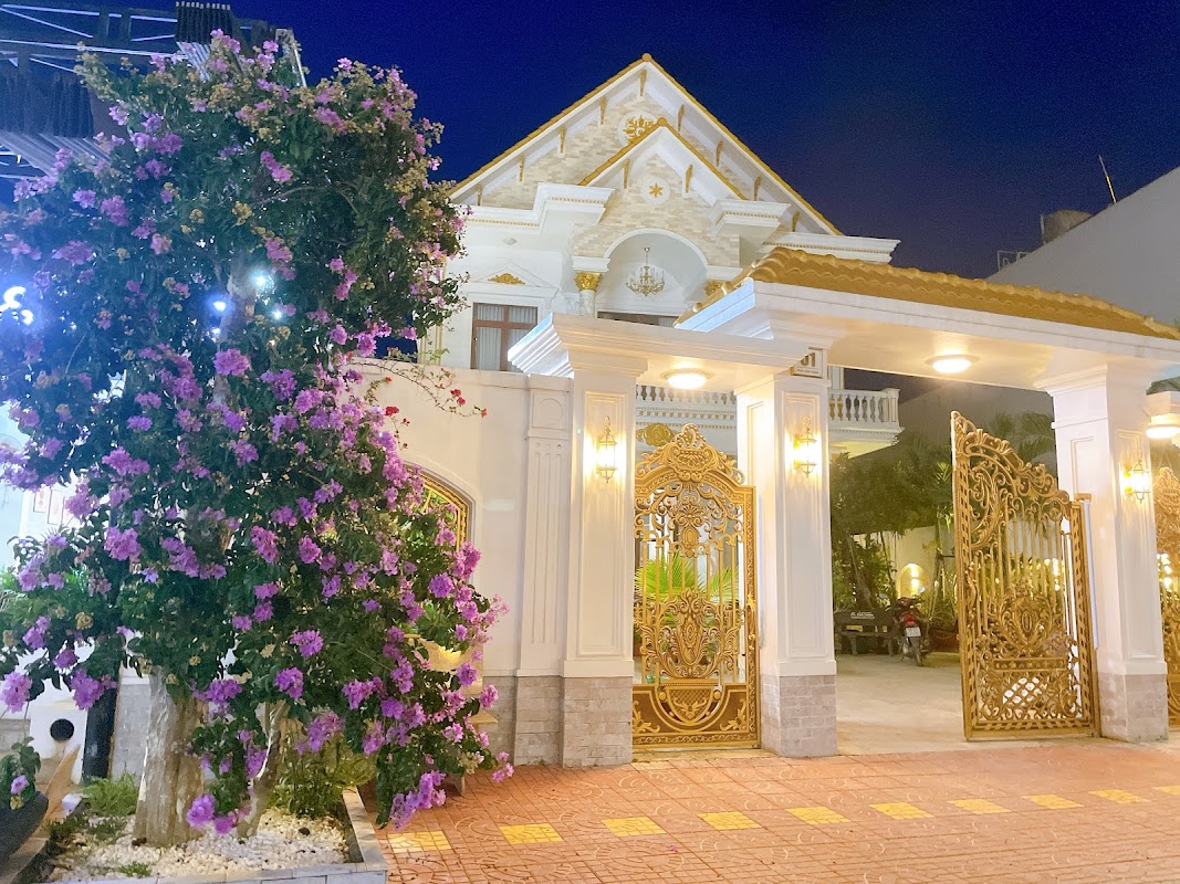 Khách sạn Century