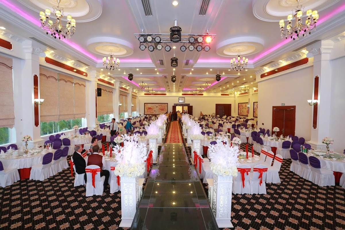 Trung tâm tiệc cưới Mai Hồng Phúc