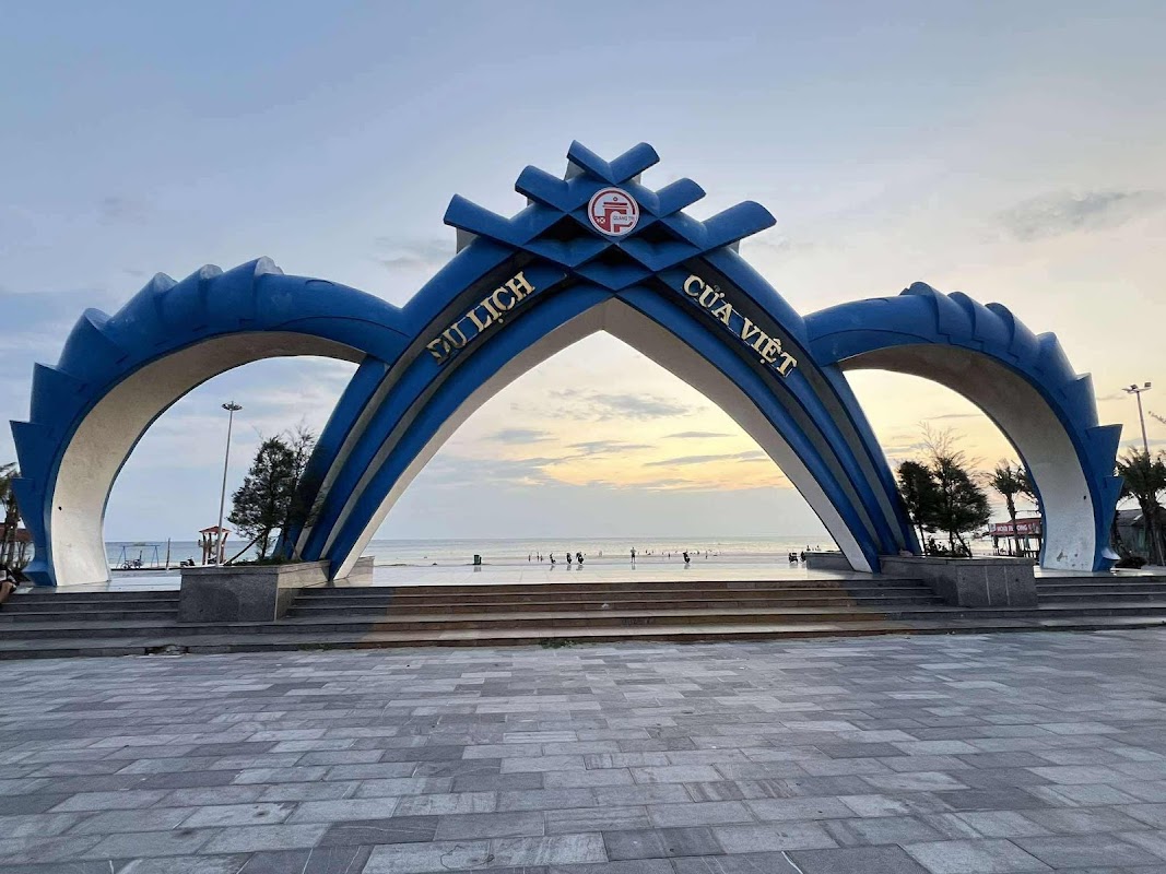 Bãi tắm Cửa Việt