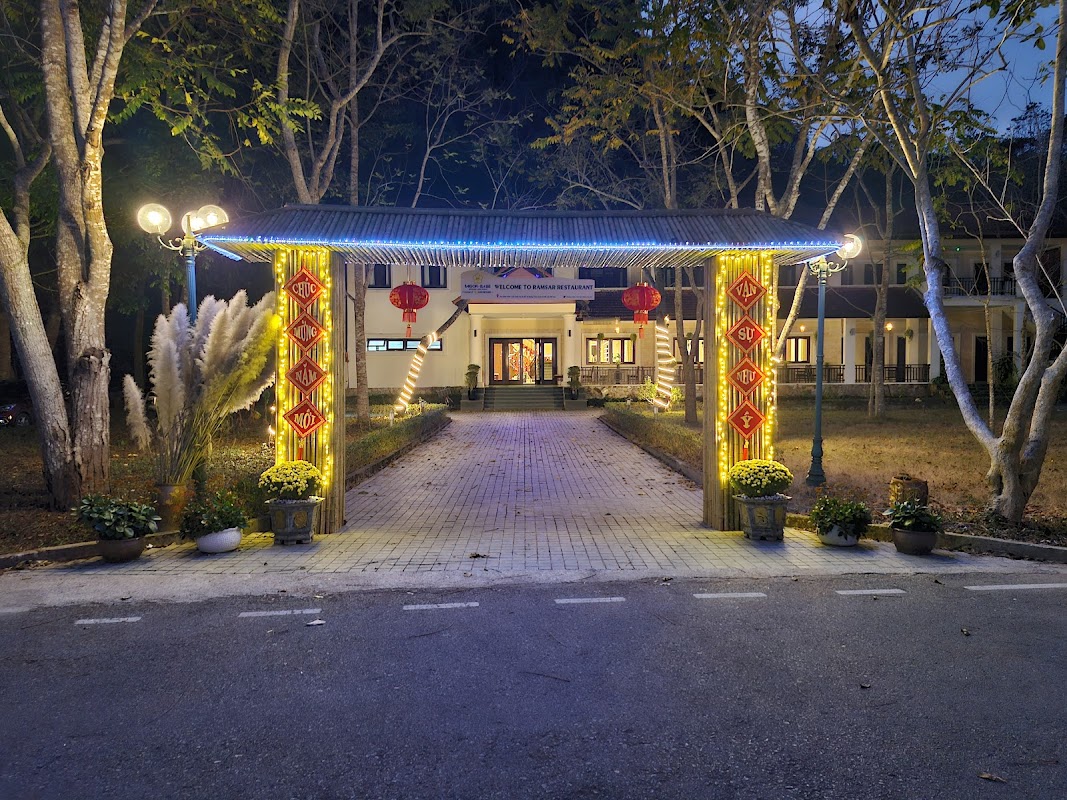 Khách sạn nghỉ dưỡng Sài Gòn – Ba Bể (Sai Gon – Ba Be resort)