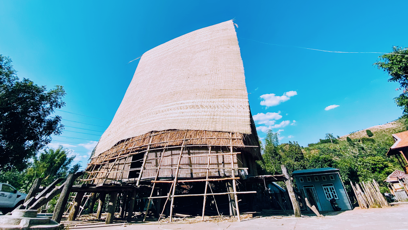 Làng Du Lịch Cộng Đồng Kon Kơ Tu