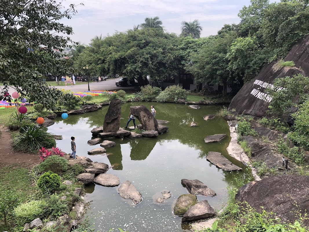 Khu du lịch sinh thái Núi Ngăm