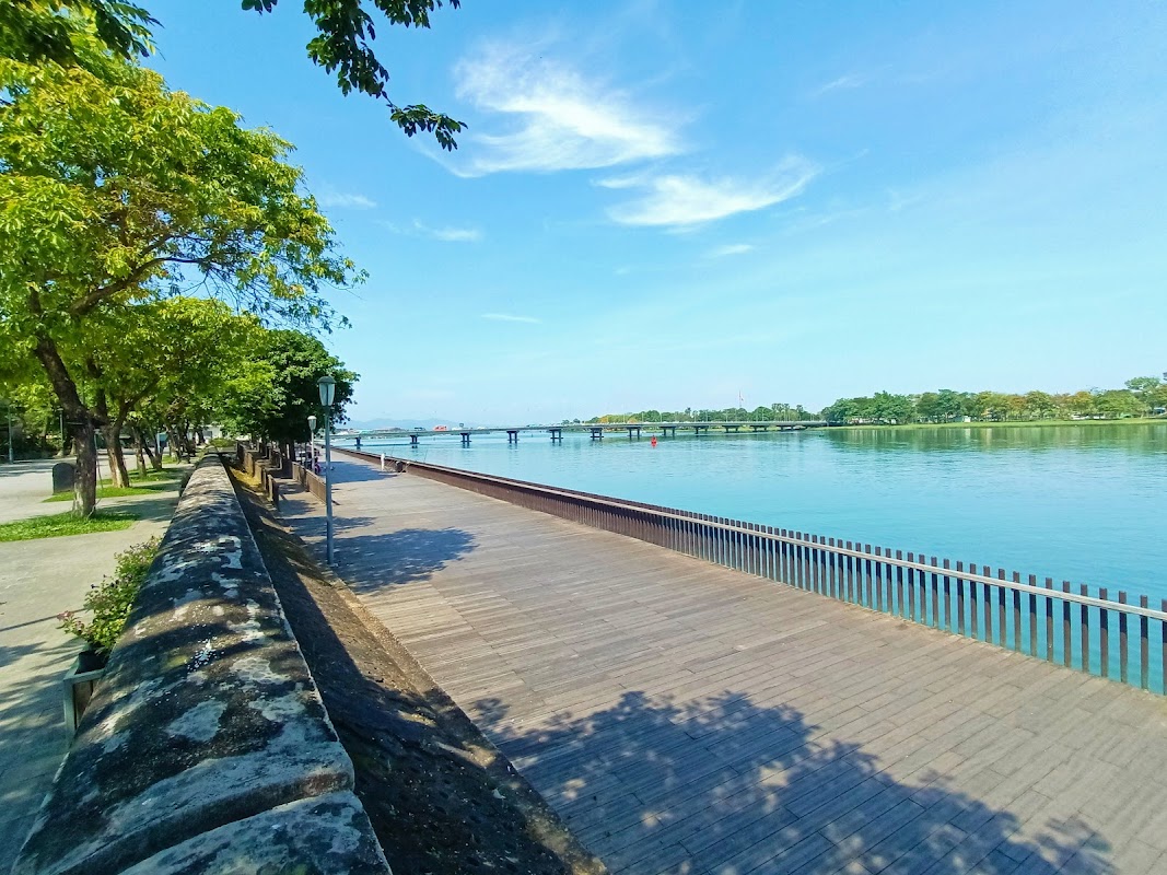 Điểm chụp ảnh cầu Trường Tiền