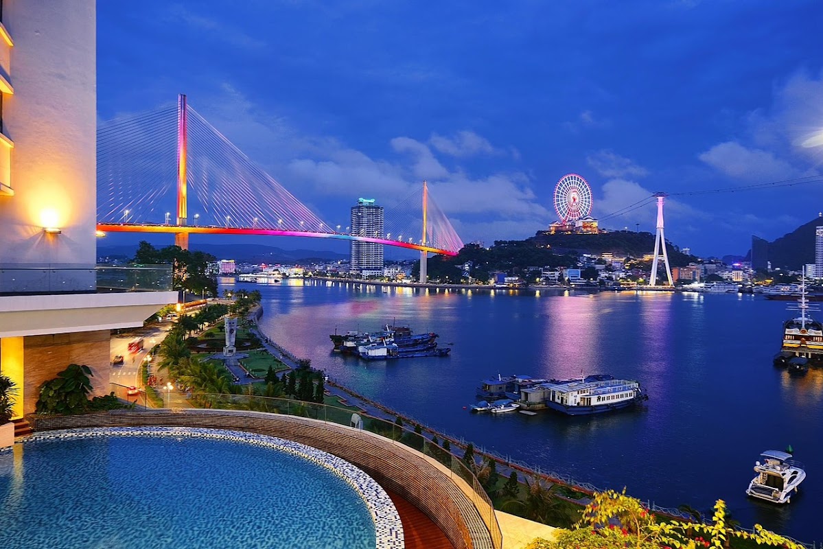 Wyndham Legend Halong