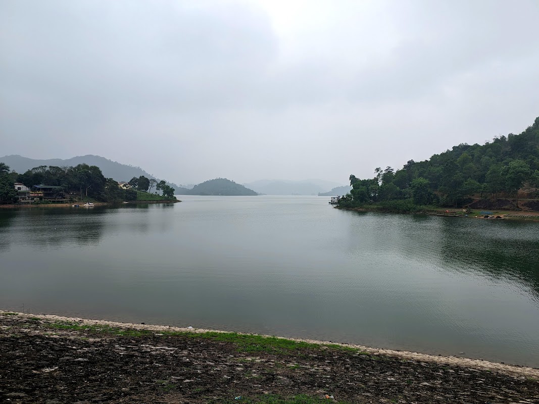 Khu du lịch sinh thái và nghỉ dưỡng Nam Phương Hồ Núi Cốc