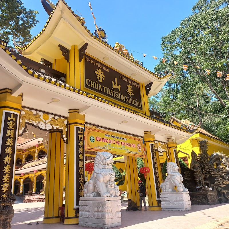 Chùa Thái Sơn núi Cậu