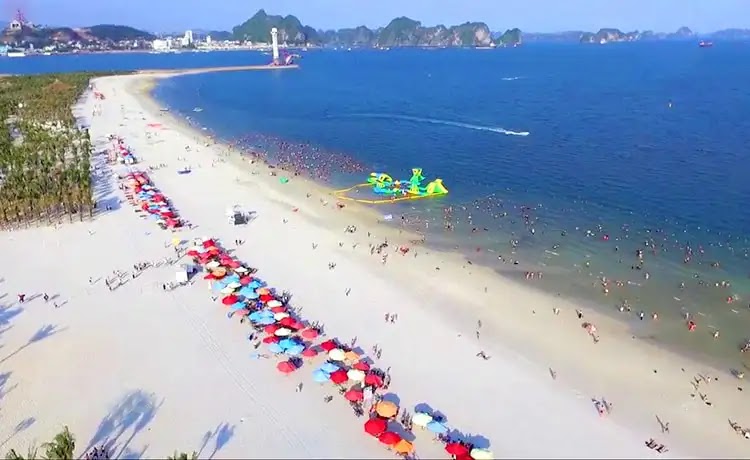 Bãi tắm Bãi Cháy