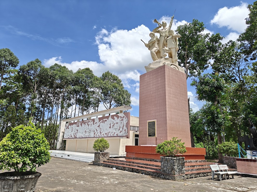 Khu di tích Lịch sử – Văn hóa Tầm Vu