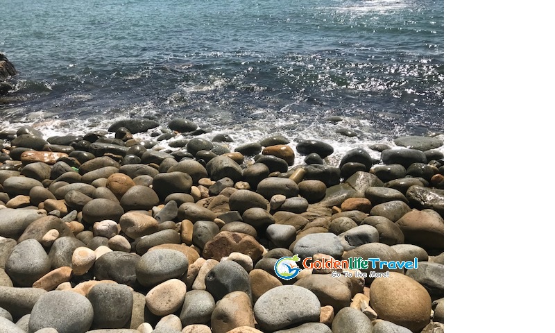 Bãi trứng – khu du lịch Ghềnh Ráng