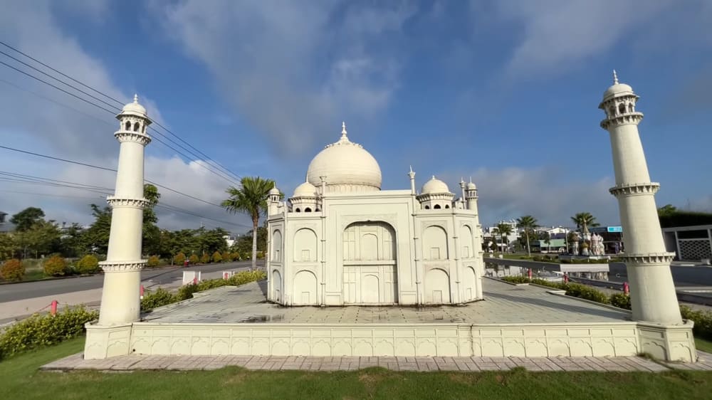 Công viên 7 Kỳ Quan