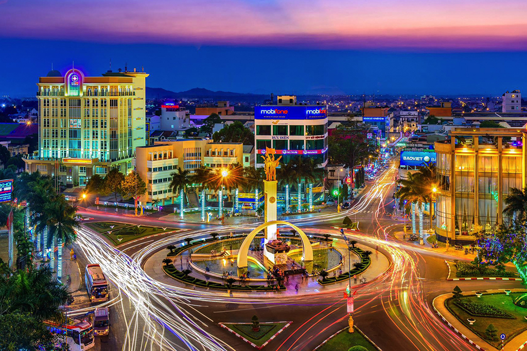 Tượng Đài Chiến thắng Buôn Ma Thuột